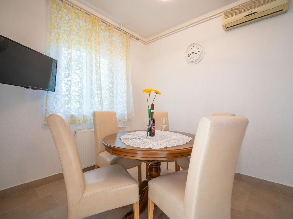 Apartment Segulja-1 By Interhome Jadranovo Ngoại thất bức ảnh